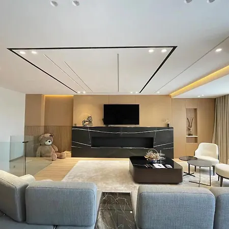 Spacious With Lake View Apartamento *
